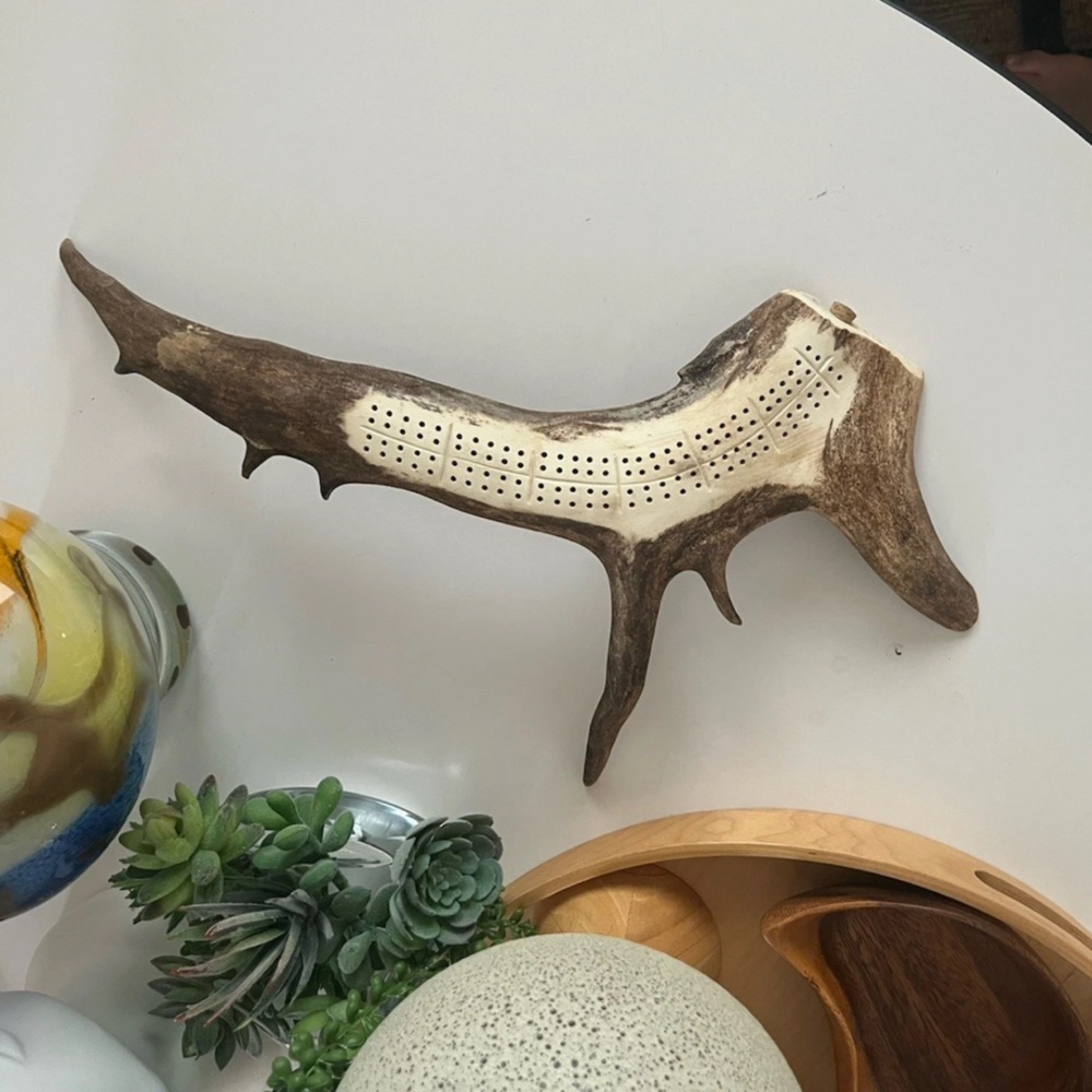 Hand-Crafted Deer Antler Cribbage Board NATURALLY SHED WILD FALLOW DEER Signed